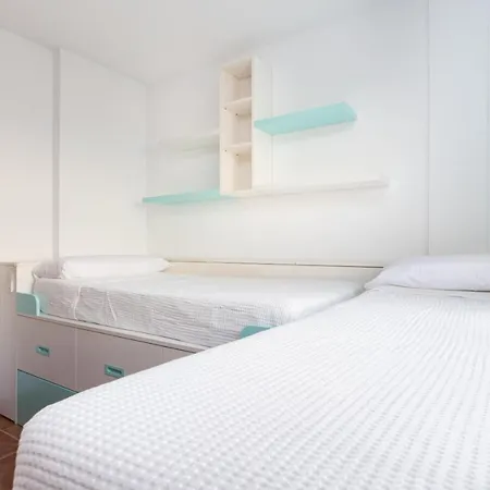 Family Sea View Townhouse Apartment *